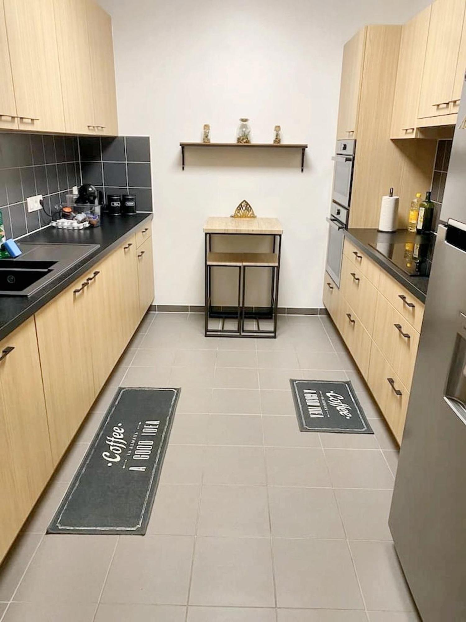 Modern Apartment In Cureghem Anderlecht 134 M² + Terrace Брюссель Екстер'єр фото